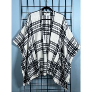 Abercrombie & Fitch Oversized Poncho Sweater Womens OS Navy Plaid‎ Gorpcore